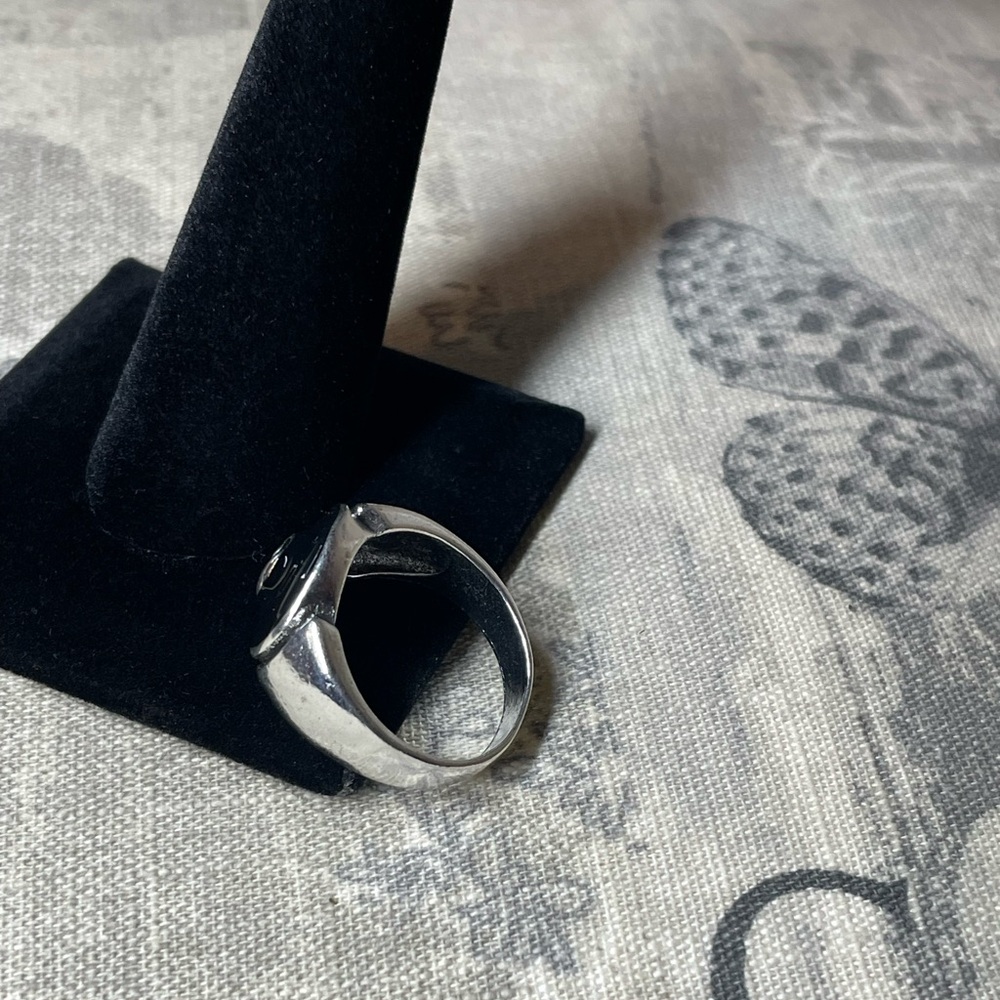 Stylish ring🚨 - Picture 4 of 4
